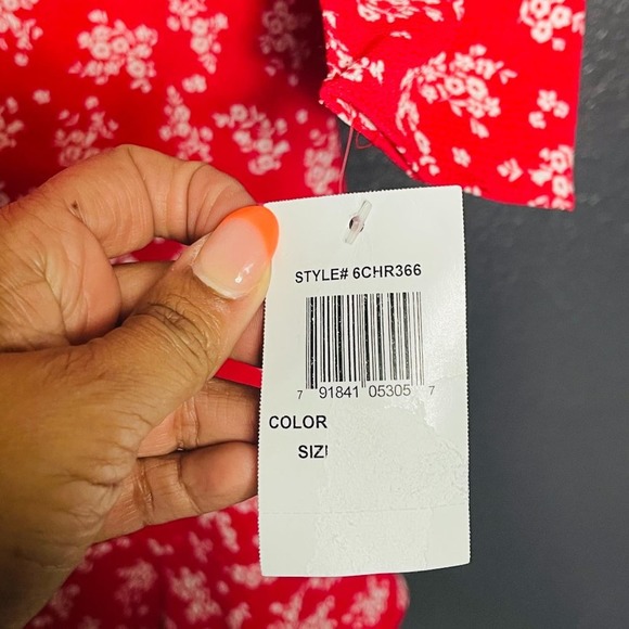 B. Darlin Red Square Neck Ditsy Floral Dress 7/8 - Picture 10 of 10